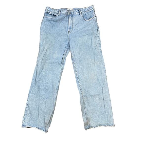Abercrombie & Fitch The 90s Relaxed High Rise Jeans Women's 33 - Picture 1 of 9